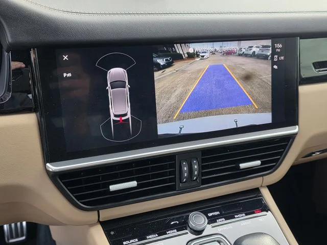 2022 Porsche Cayenne S - Photo 21