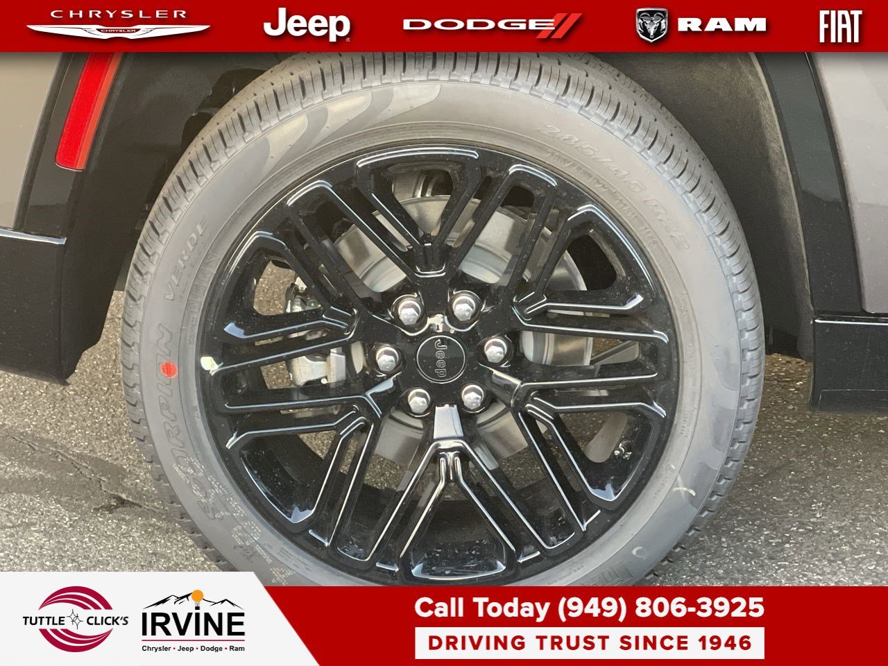 New 2026 Baltic-Gray Metallic Clear-Coat Exterior Paint Jeep Limited Reserve image 11