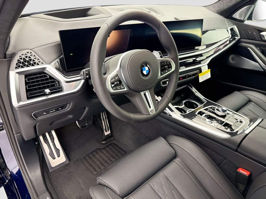 New 2027 Blue BMW M60i image 9