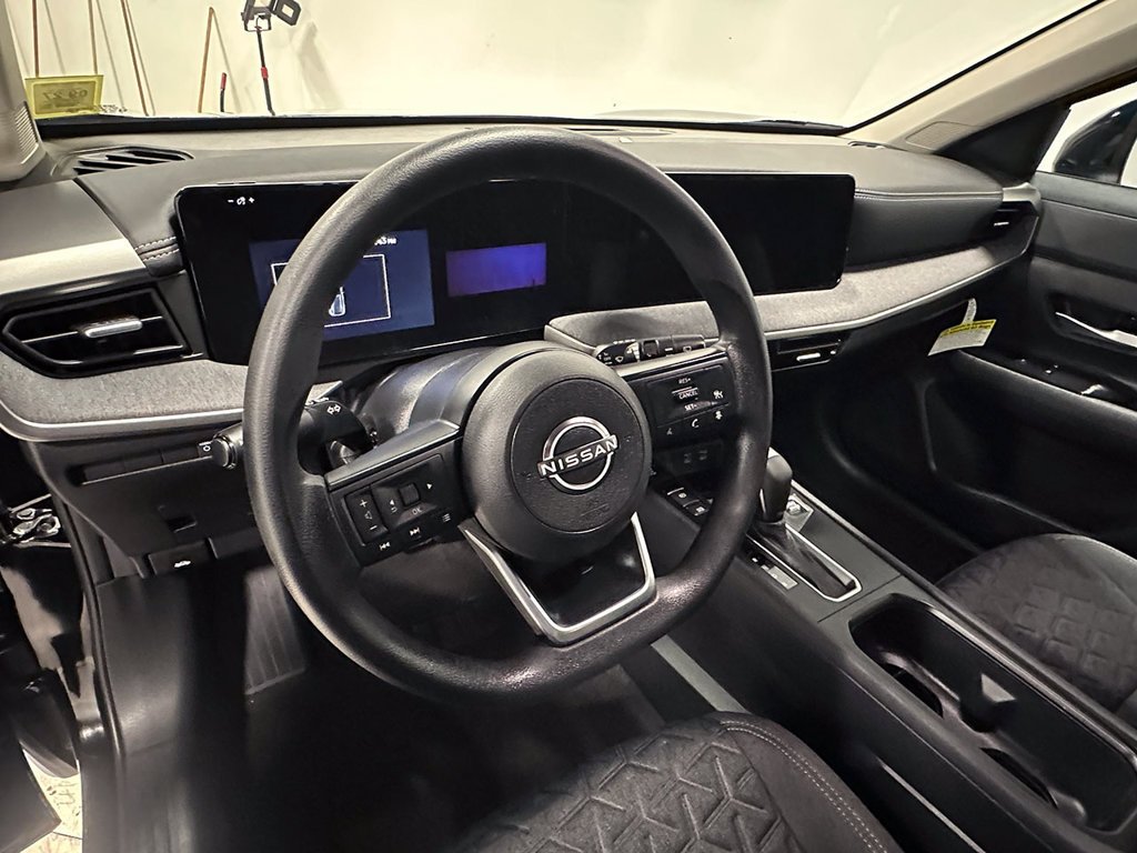 Used 2026  Nissan SV image 24