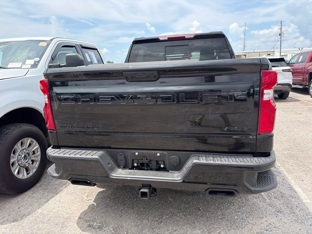 Used 2025 Black Chevrolet RST image 8