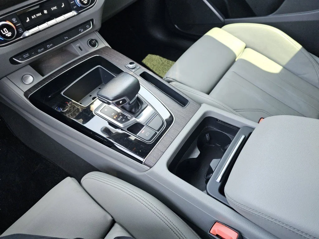 Used 2022 Black Metallic Audi 45 S line Premium image 34
