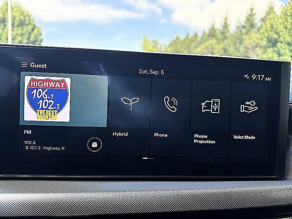 Certified Used 2025 Abyss Black Hyundai SEL image 17