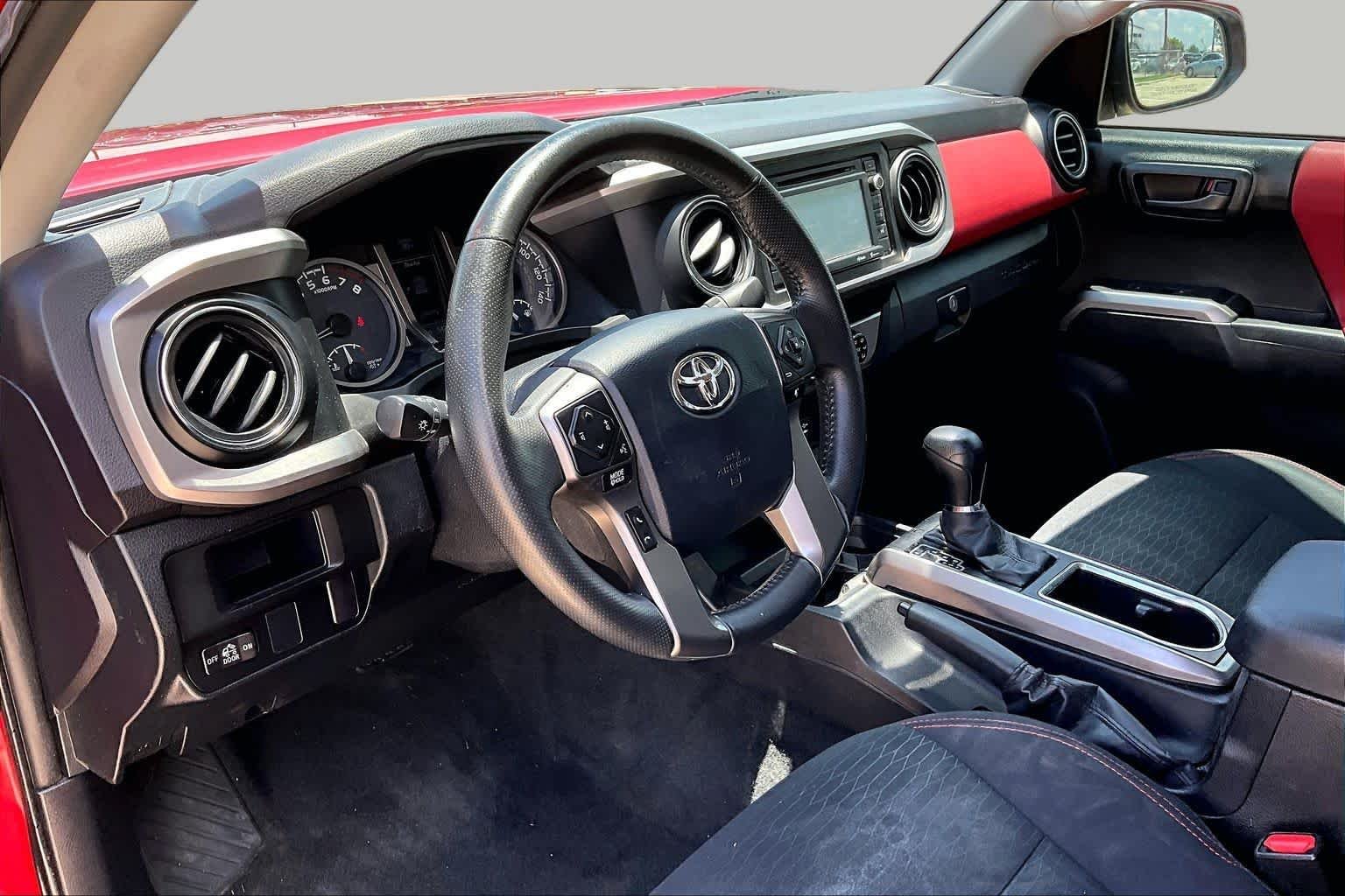 Used 2016 Barcelona Red Metallic Toyota SR5 image 18