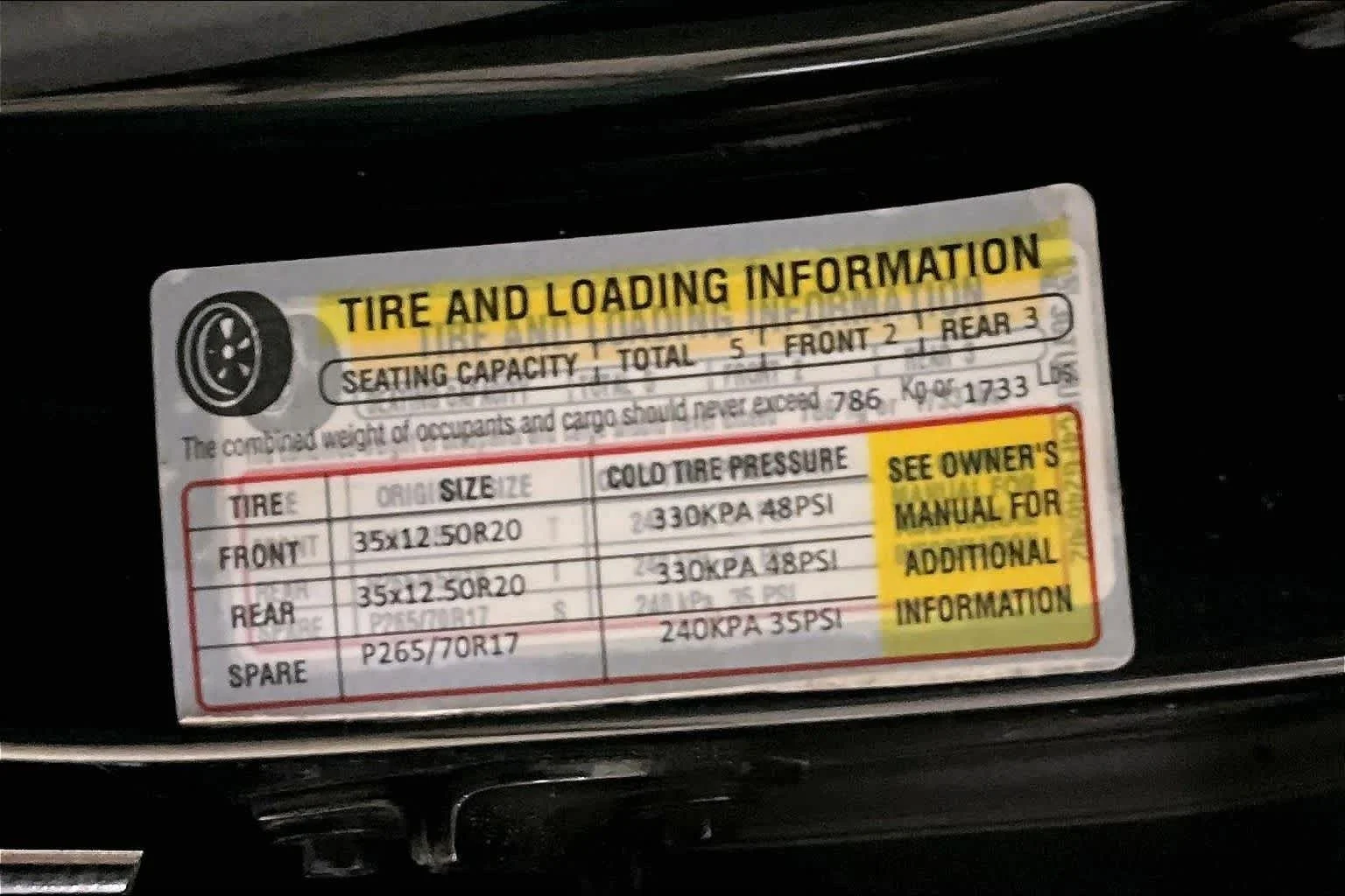 Used 2015 Onyx Black GMC SLE image 32