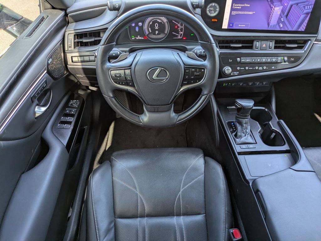 Used 2023 Silver Lexus 300h Luxury image 18