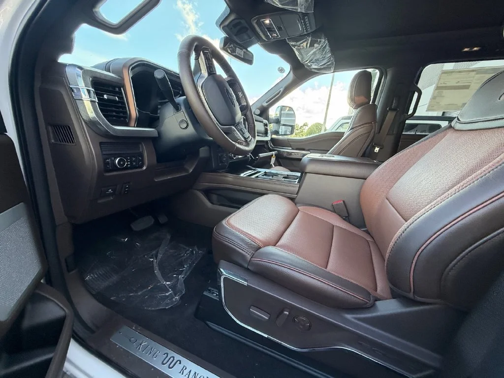 New 2027 Oxford White Ford F-250® King Ranch® image 9