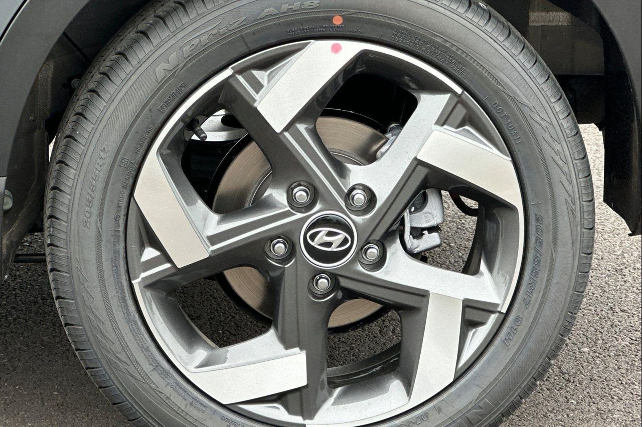 New 2026 Gray Hyundai SEL w/Two-Tone Roof image 23