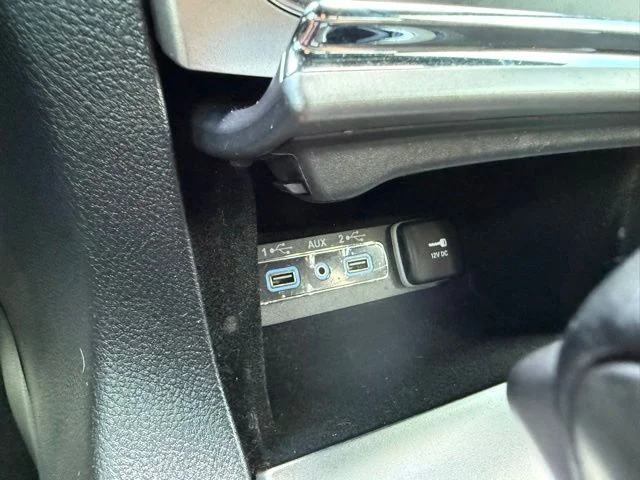 Used 2019 Sting Gray Clearcoat Jeep Laredo image 29