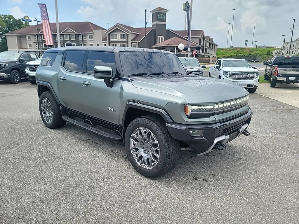 2024 GMC Hummer EV 3X SUV's photo