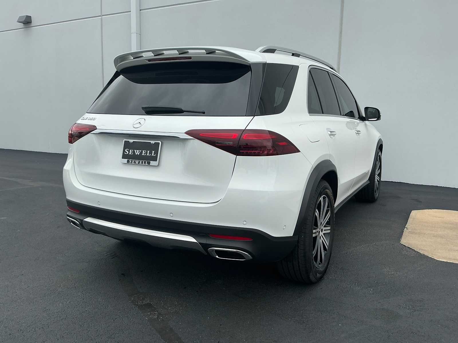 Certified Used 2026 Polar White Mercedes-Benz GLE 350 image 4