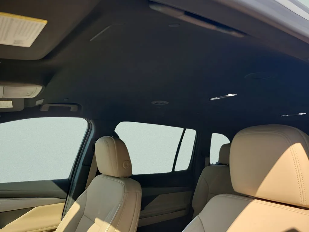 New 2026 Iridescent White Tricoat Buick Preferred image 30