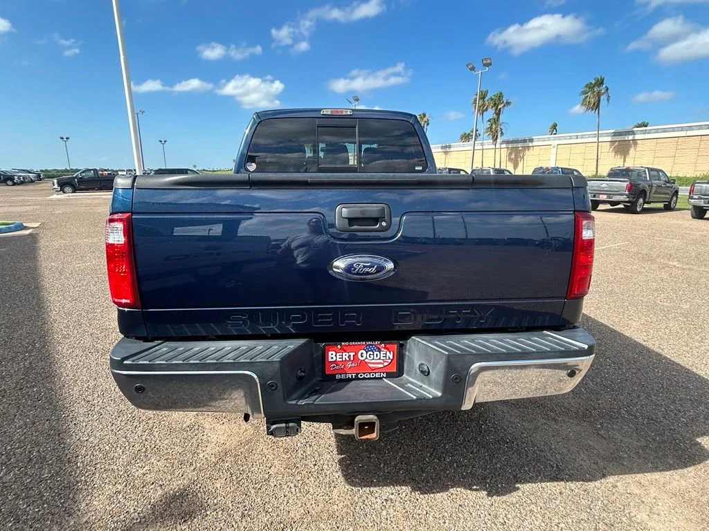 Used 2016  Ford Lariat image 5