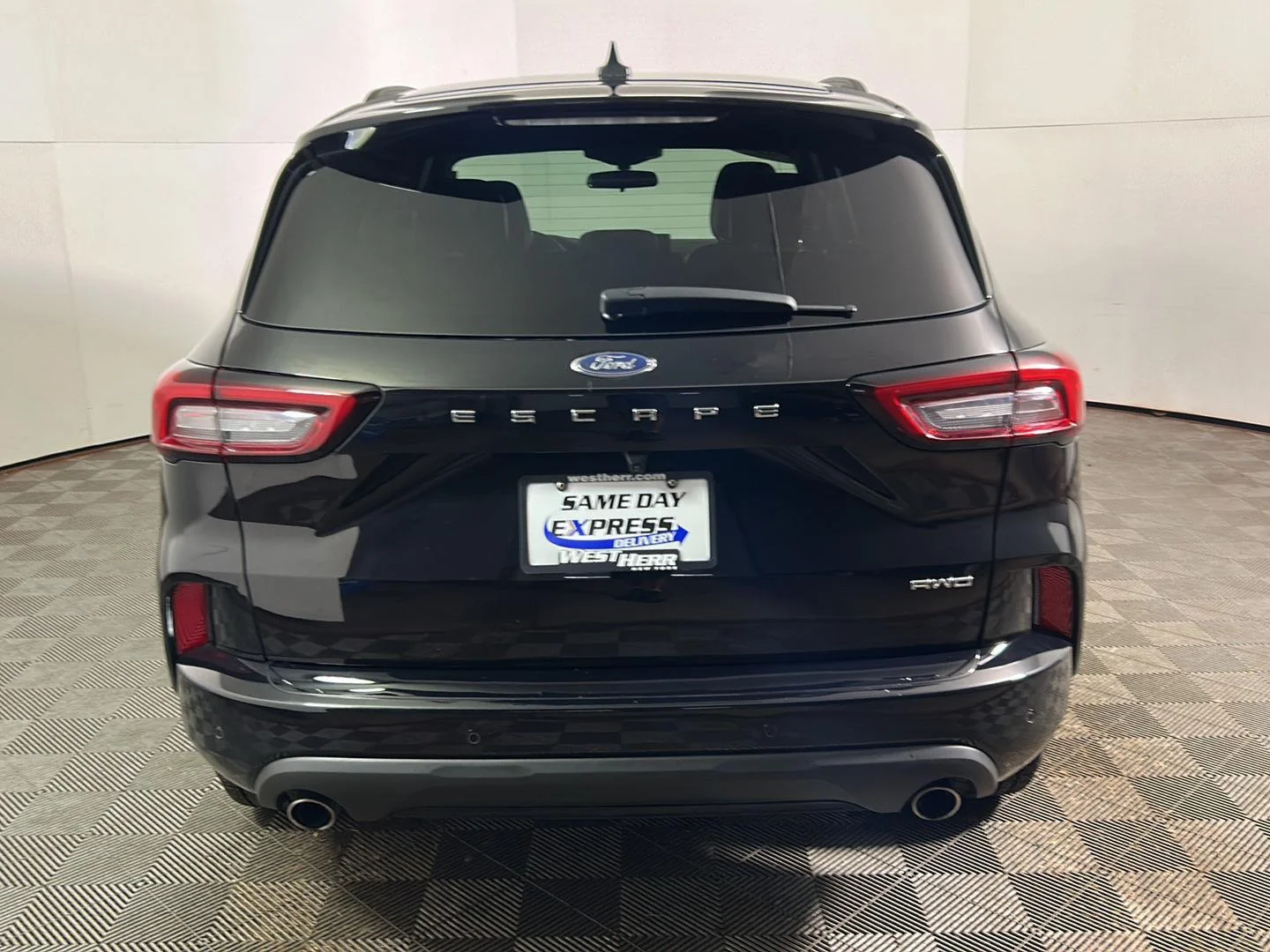 Used 2023 Agate Black Ford ST-Line image 7