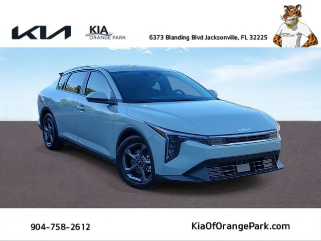 2025 Kia K4 LXS