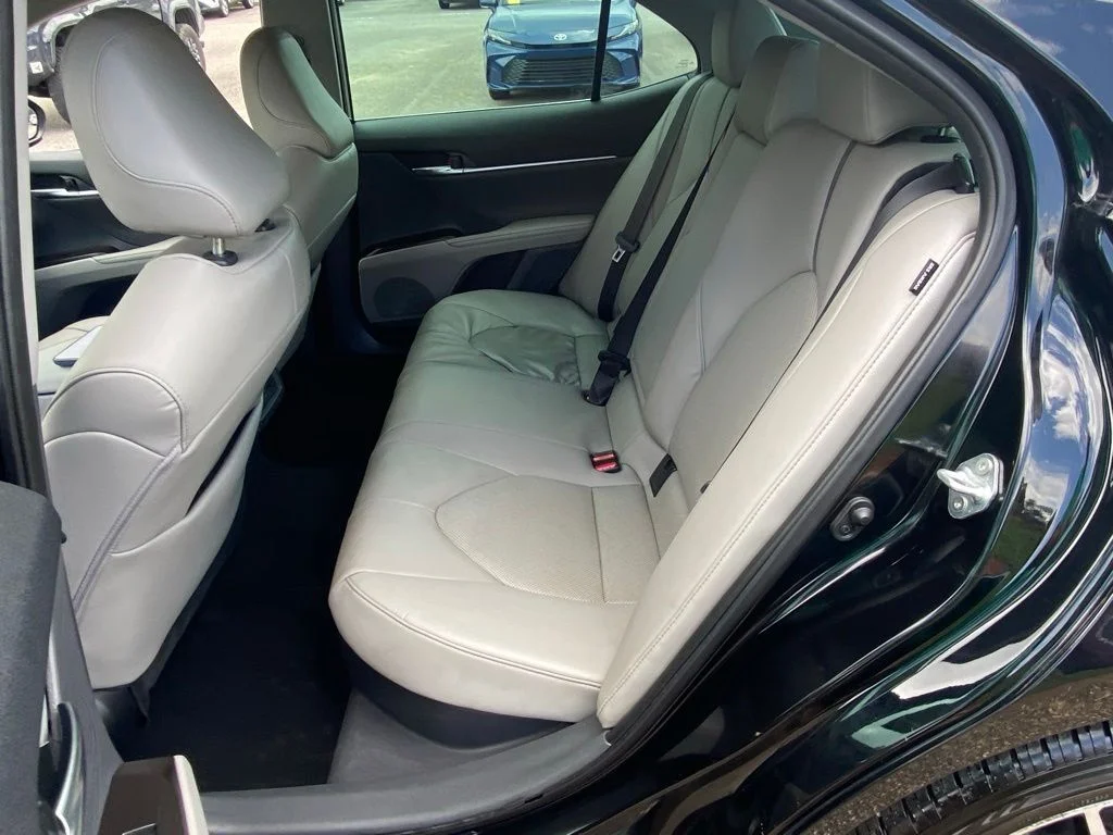 Used 2022 Black Toyota XLE image 8