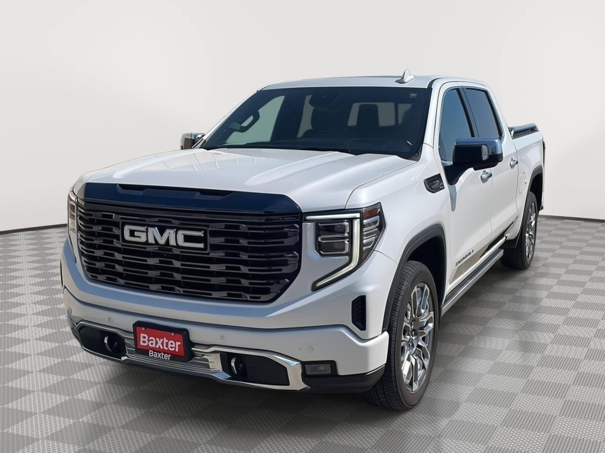 Used 2023 White Frost Tricoat GMC Denali Ultimate image 7