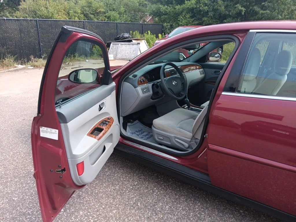 Used 2006 Cardinal Red Metallic Buick CX image 18
