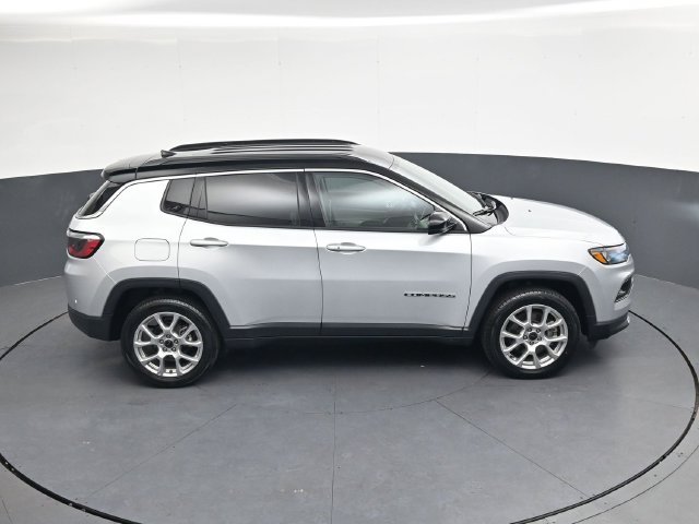 Used 2025 Silver Jeep Limited image 24