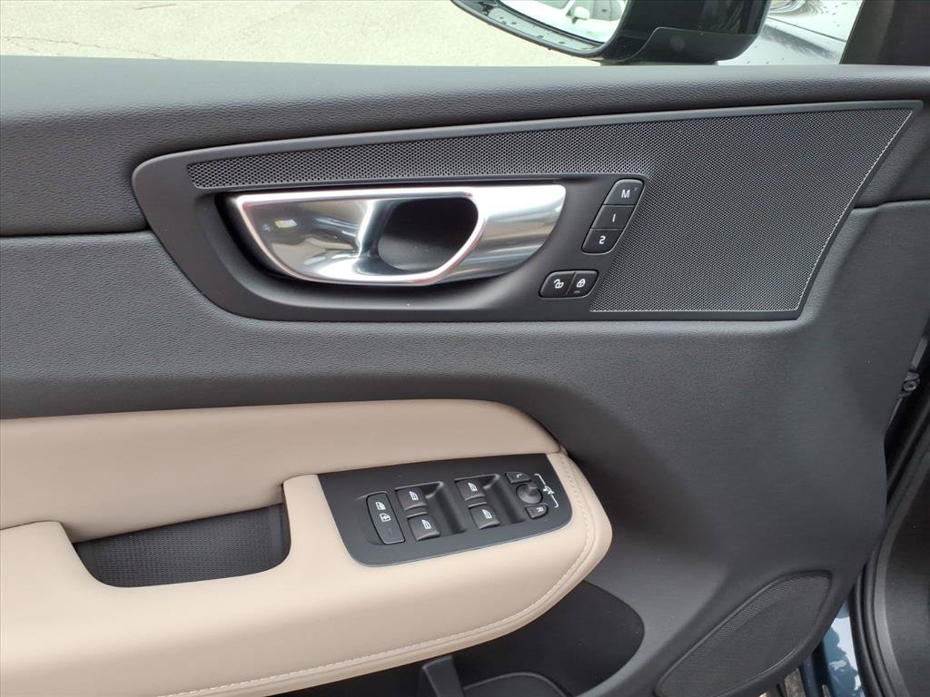 Certified Used 2026 Denim Blue Metallic Volvo Plus image 13