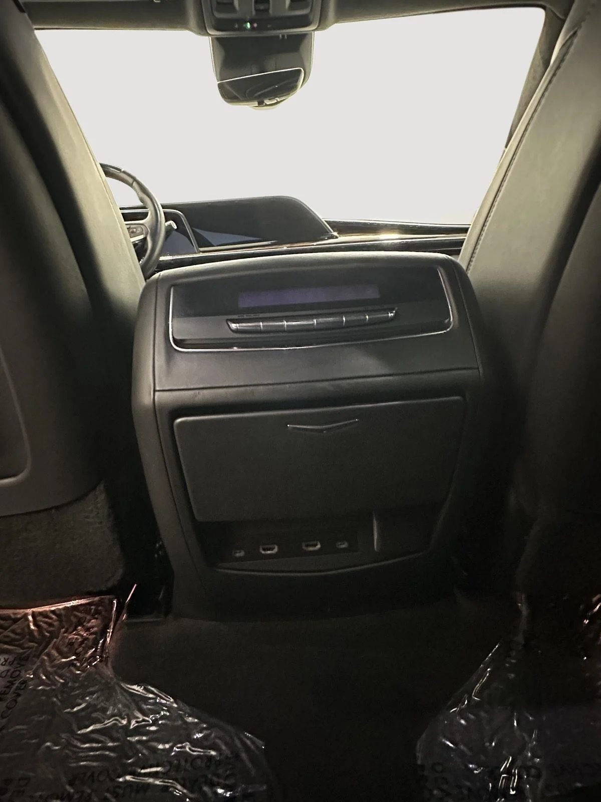 Used 2023 Crystal White Tricoat Cadillac Sport Platinum image 23