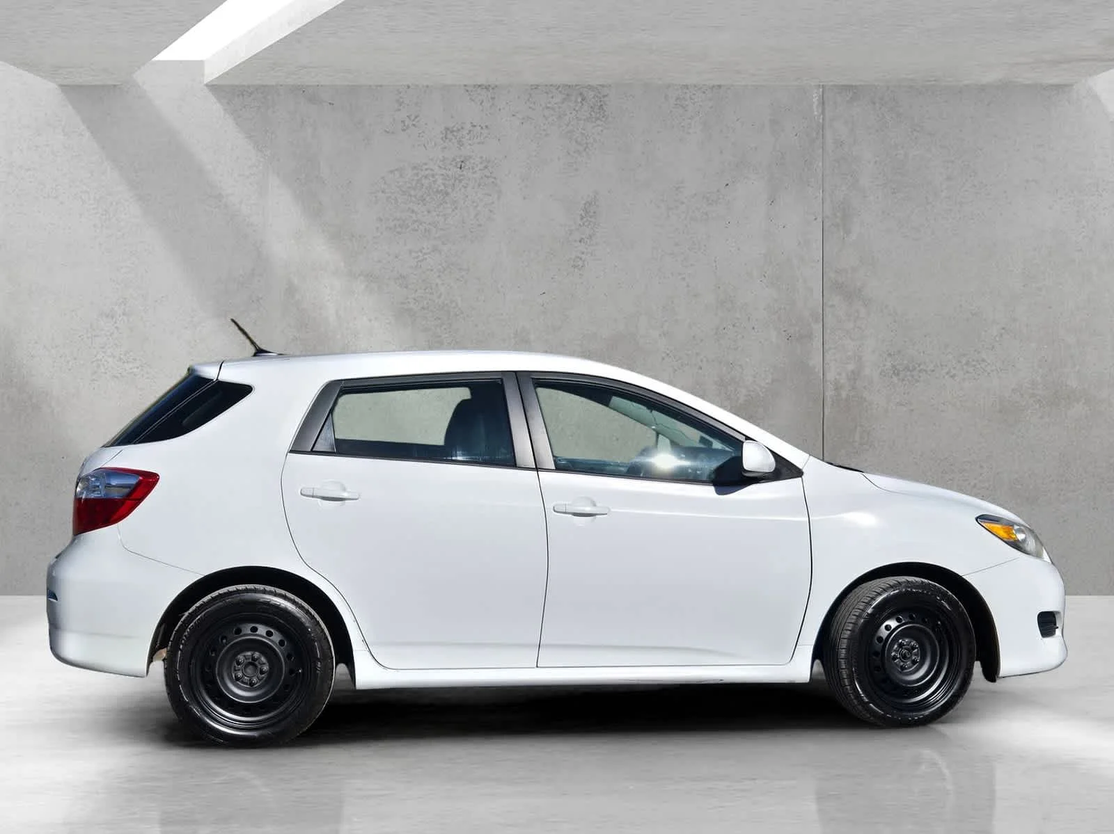 Used 2011  Toyota  image 3