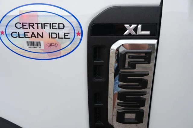 New 2026 Oxford White Ford F-550® XL image 10