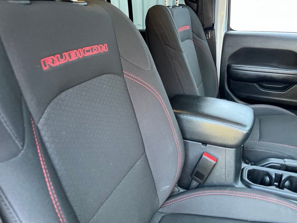 Used 2022 Silver Jeep Rubicon image 38