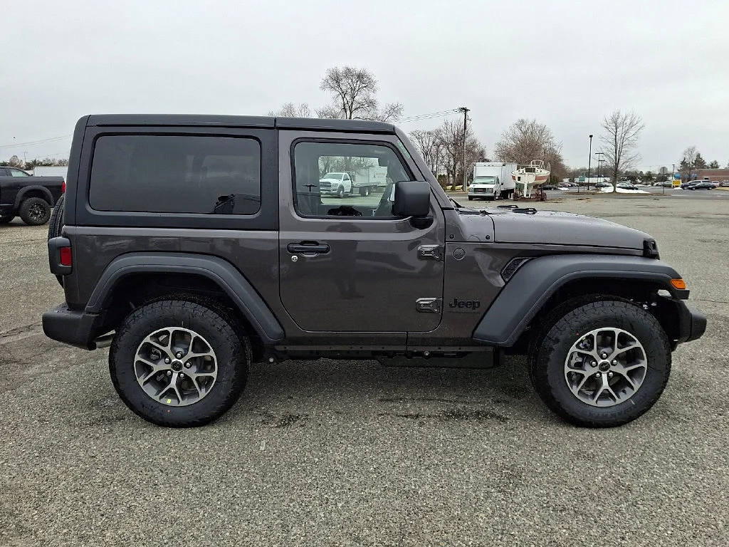 New 2026 Granite Crystal Metallic Clear-Coat Exterior Paint Jeep Sport S image 9