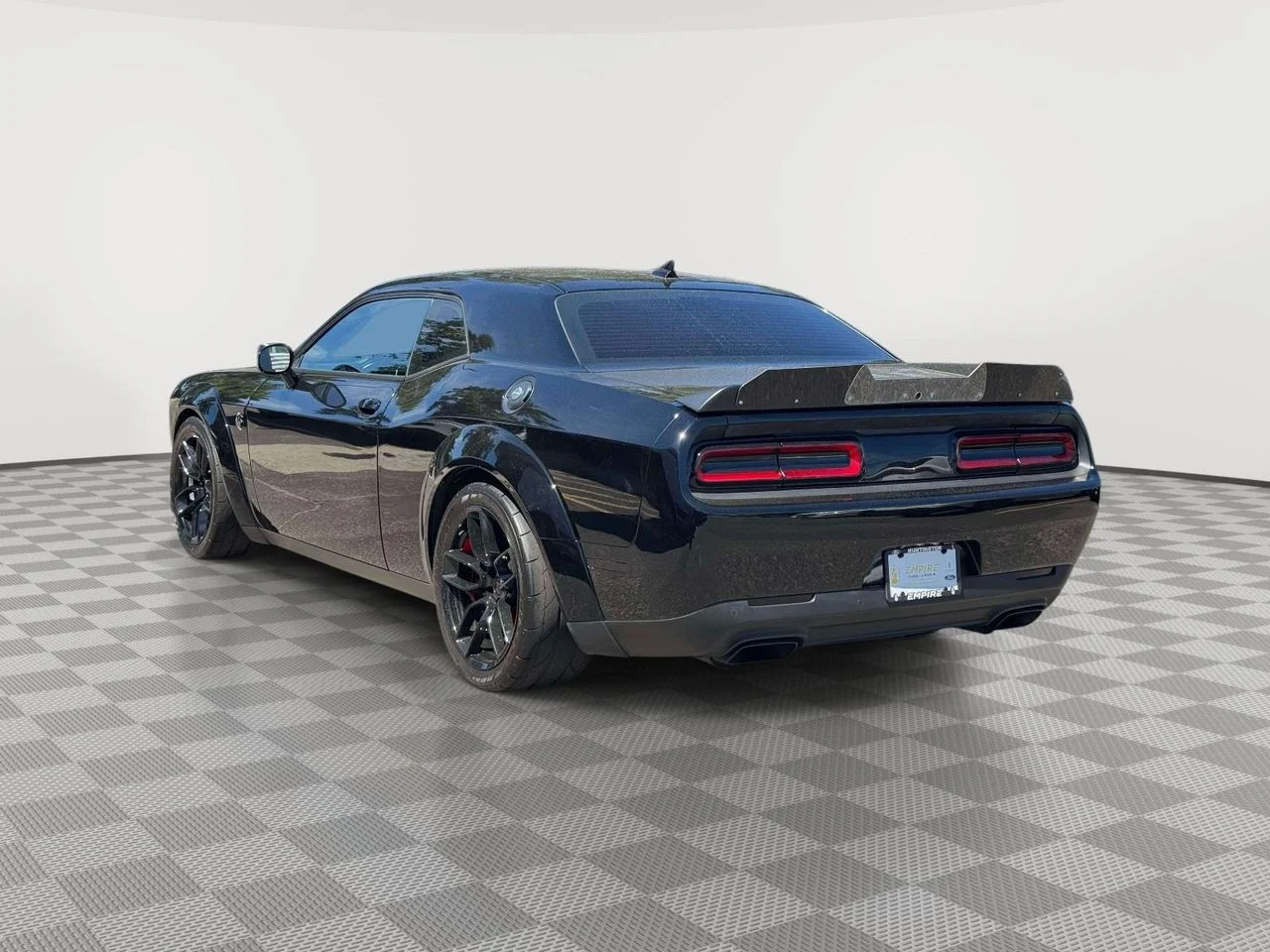 Used 2016 Pitch Black Clearcoat Dodge SRT Hellcat image 5