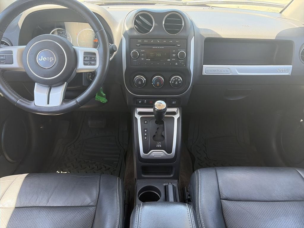Used 2017 Red Jeep Latitude image 15