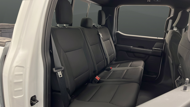 Used 2024 Oxford White Ford XLT image 22