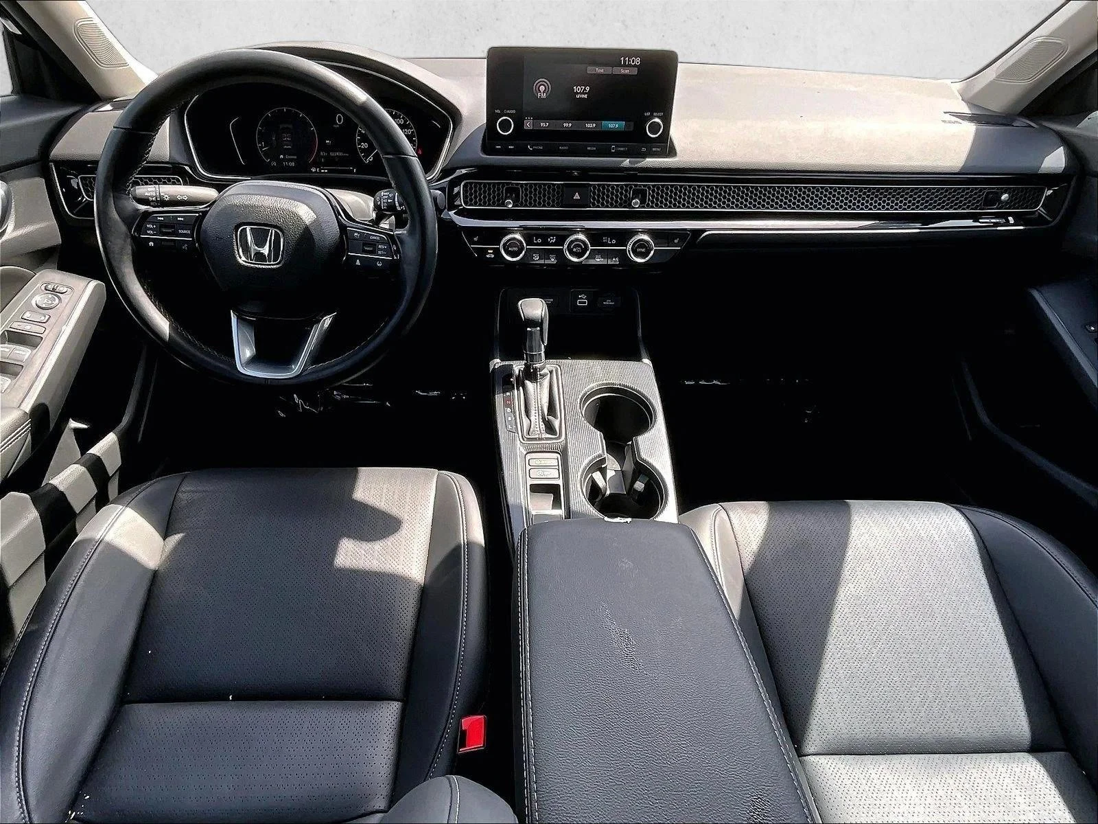 Used 2023 Black Honda EX-L image 16
