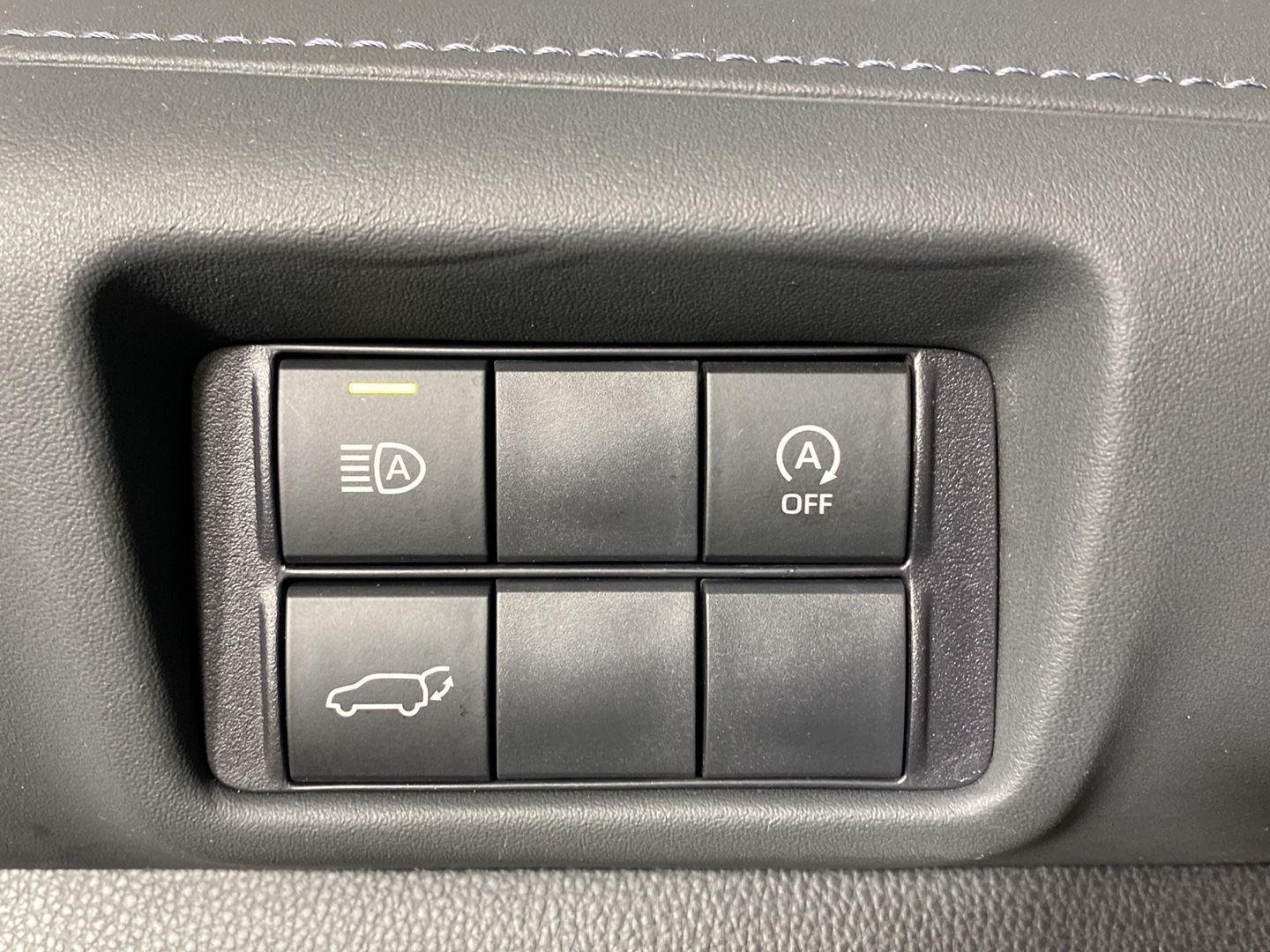 Used 2024 Midnight Black Metallic Toyota XLE image 28