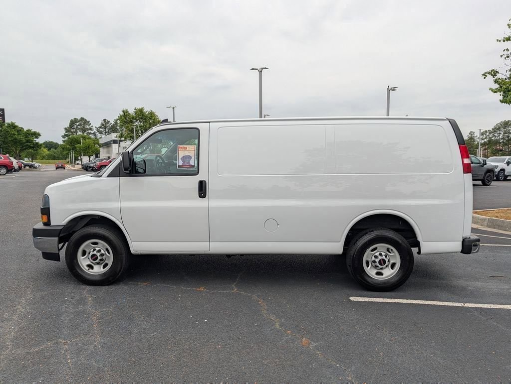 Used 2024 Summit White GMC Work Van image 5