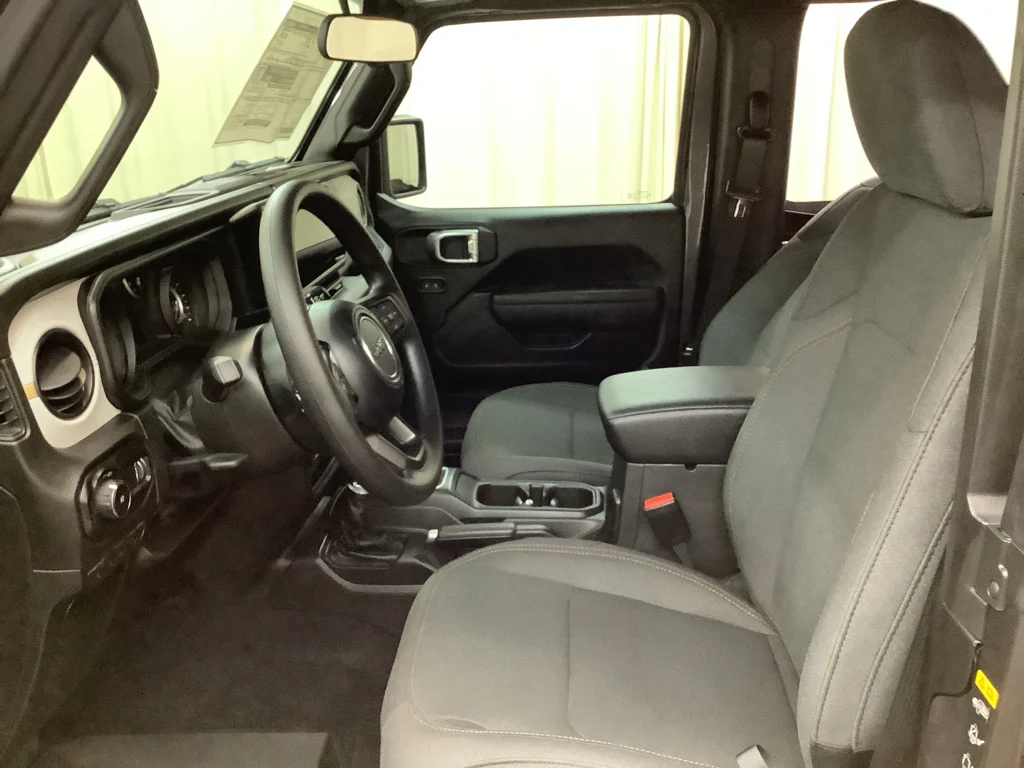 2026 Jeep Wrangler 2-Door Sport - Photo 15