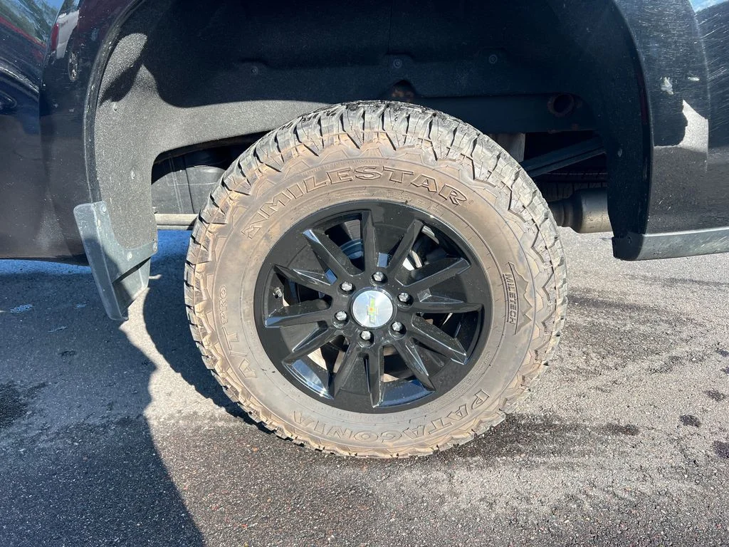 Certified Used 2022 Black Chevrolet LT Trail Boss image 16