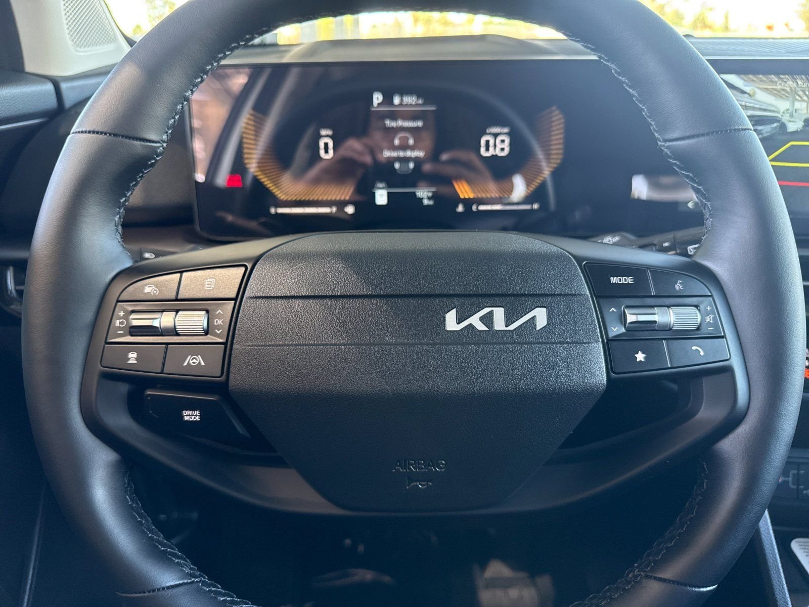 New 2026 Glacial White Pearl Kia EX image 25