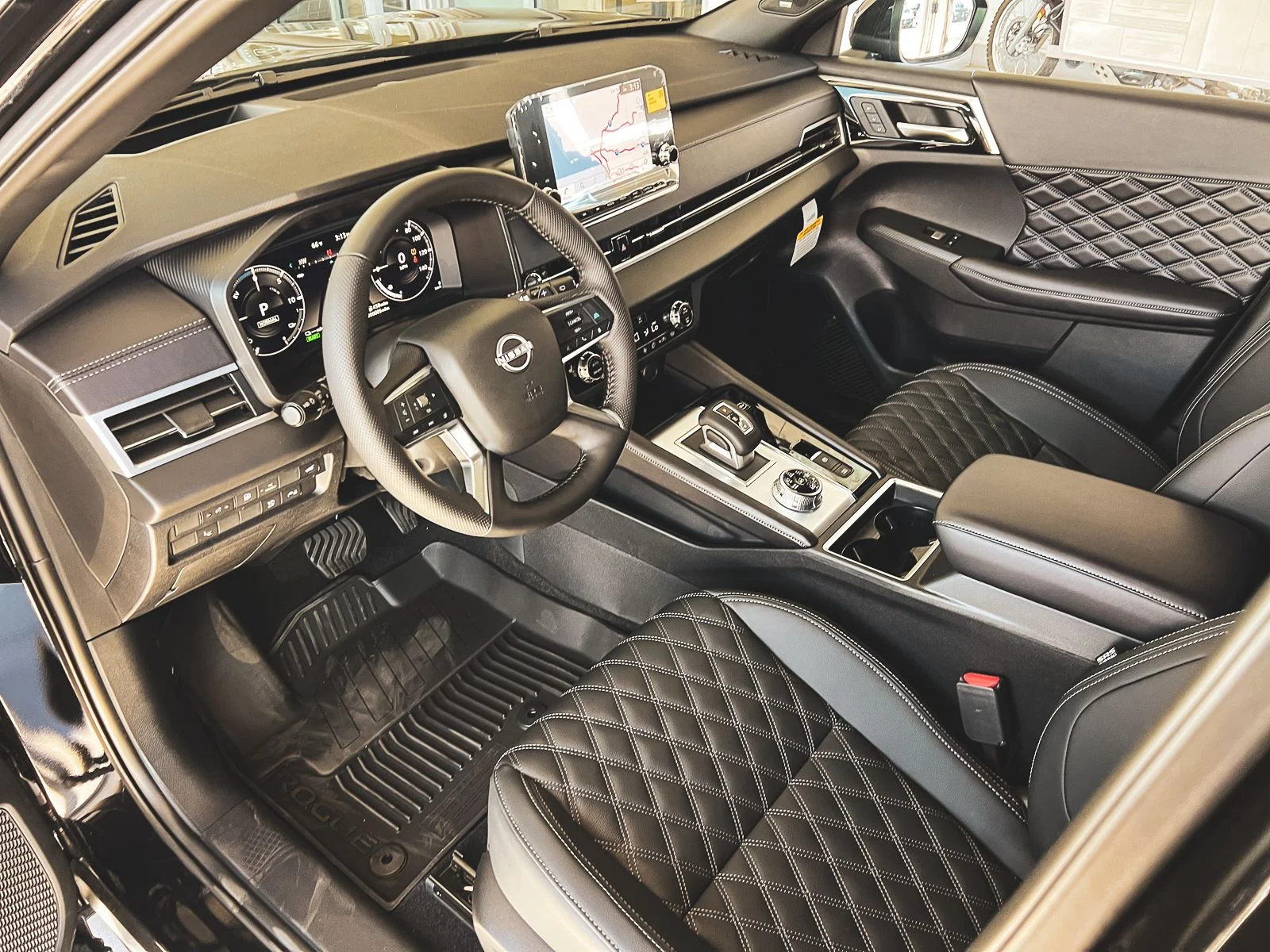 New 2026 Black Nissan Platinum image 21