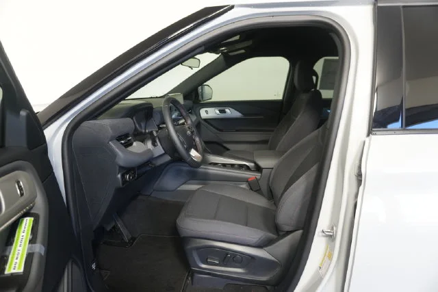 New 2027 Avalanche Gray Ford Active image 20