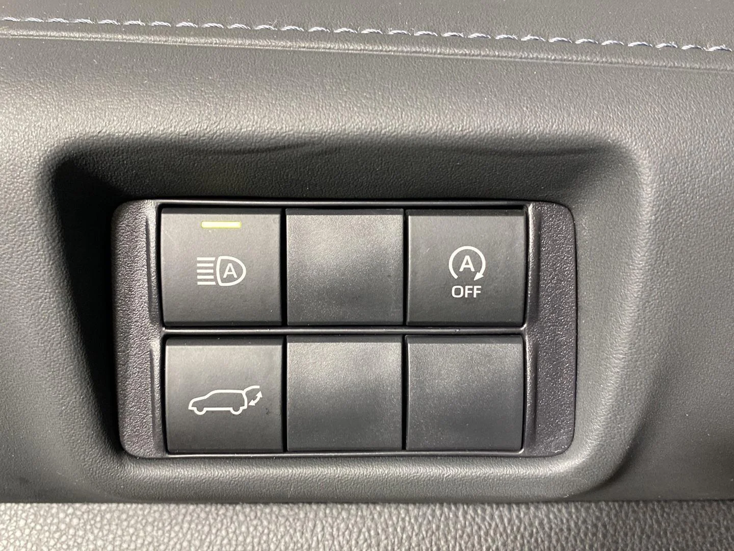 Used 2024 Midnight Black Metallic Toyota XLE image 28