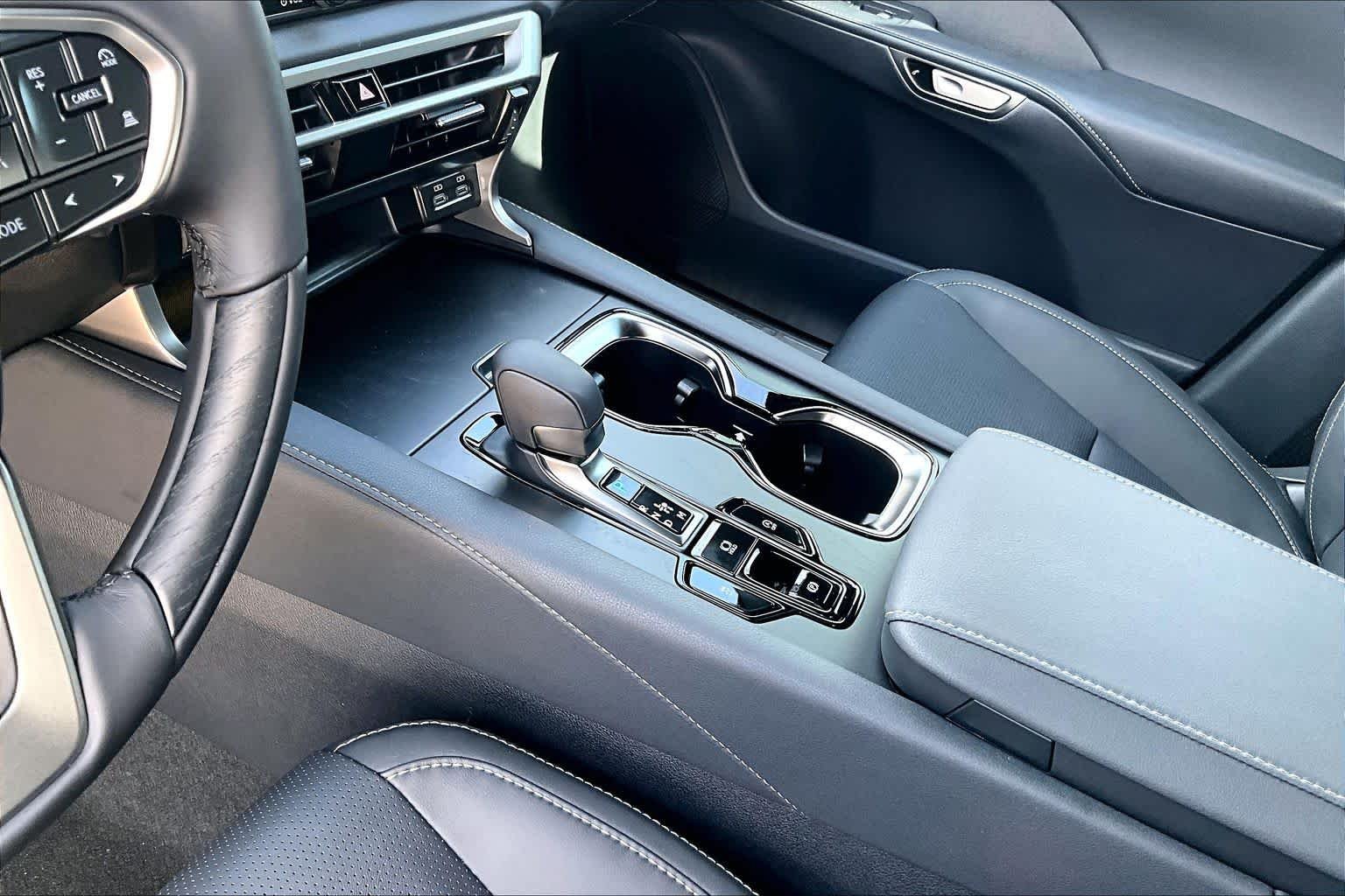 New 2026 Matador Red Mica Lexus PREMIUM PLUS image 11