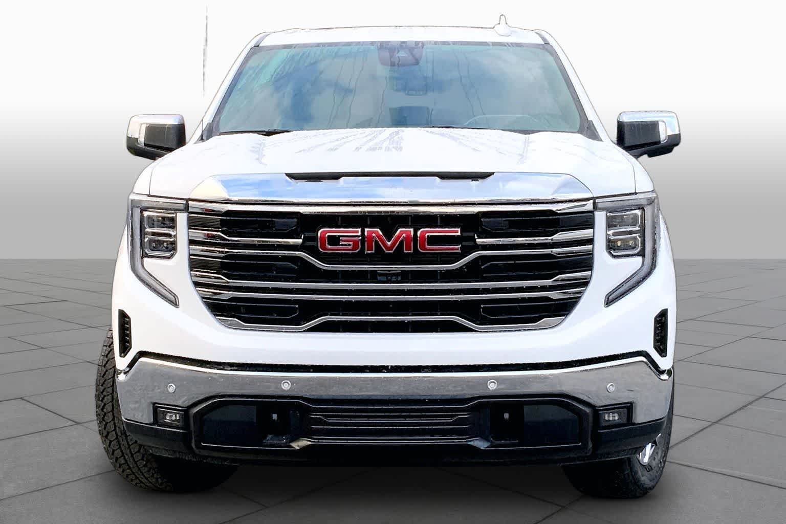 New 2026 Summit White GMC SLT image 3
