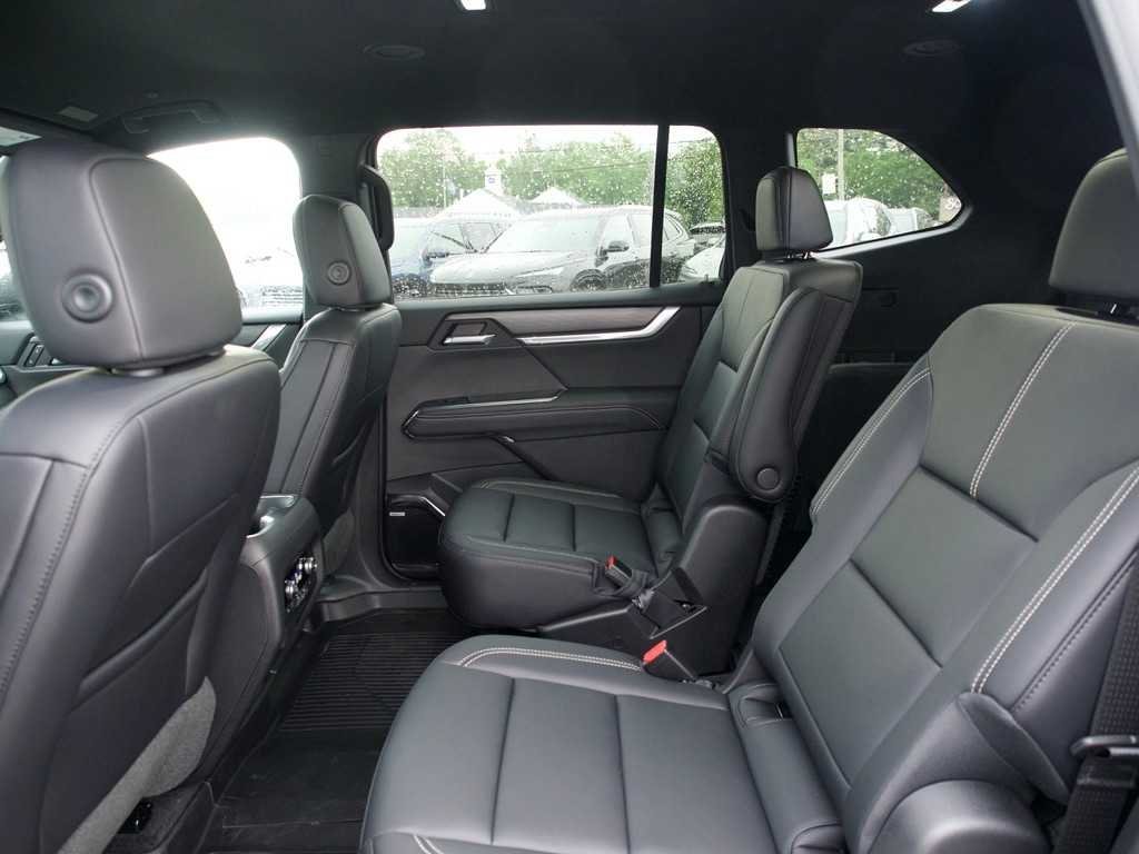 2026 GMC Acadia Elevation - Photo 14