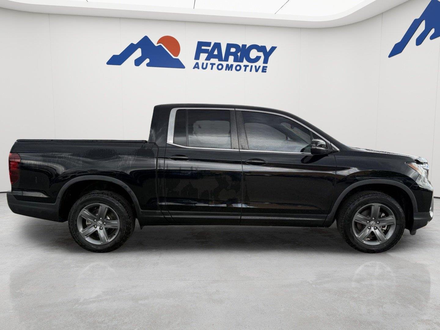 Used 2023 Crystal Black Pearl Honda RTL image 8