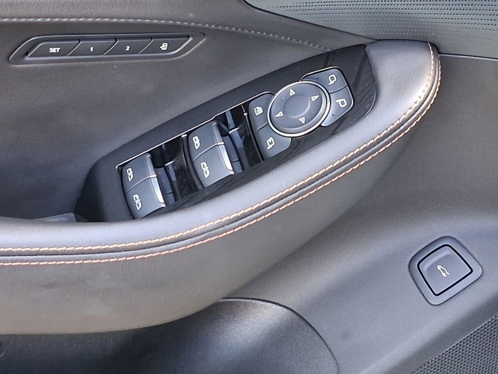 Used 2025 Crystal White Tricoat Cadillac Sport image 19