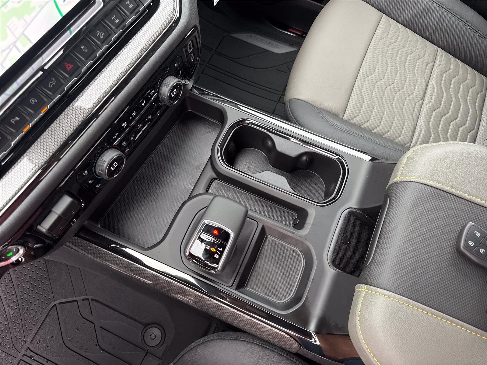 2026 Chevrolet Silverado 1500 ZR2 - Photo 28