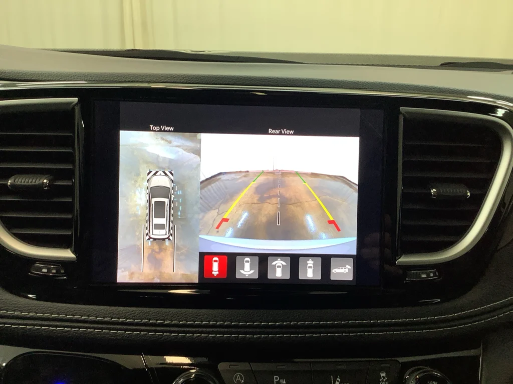 2026 Chrysler Pacifica Select - Photo 20