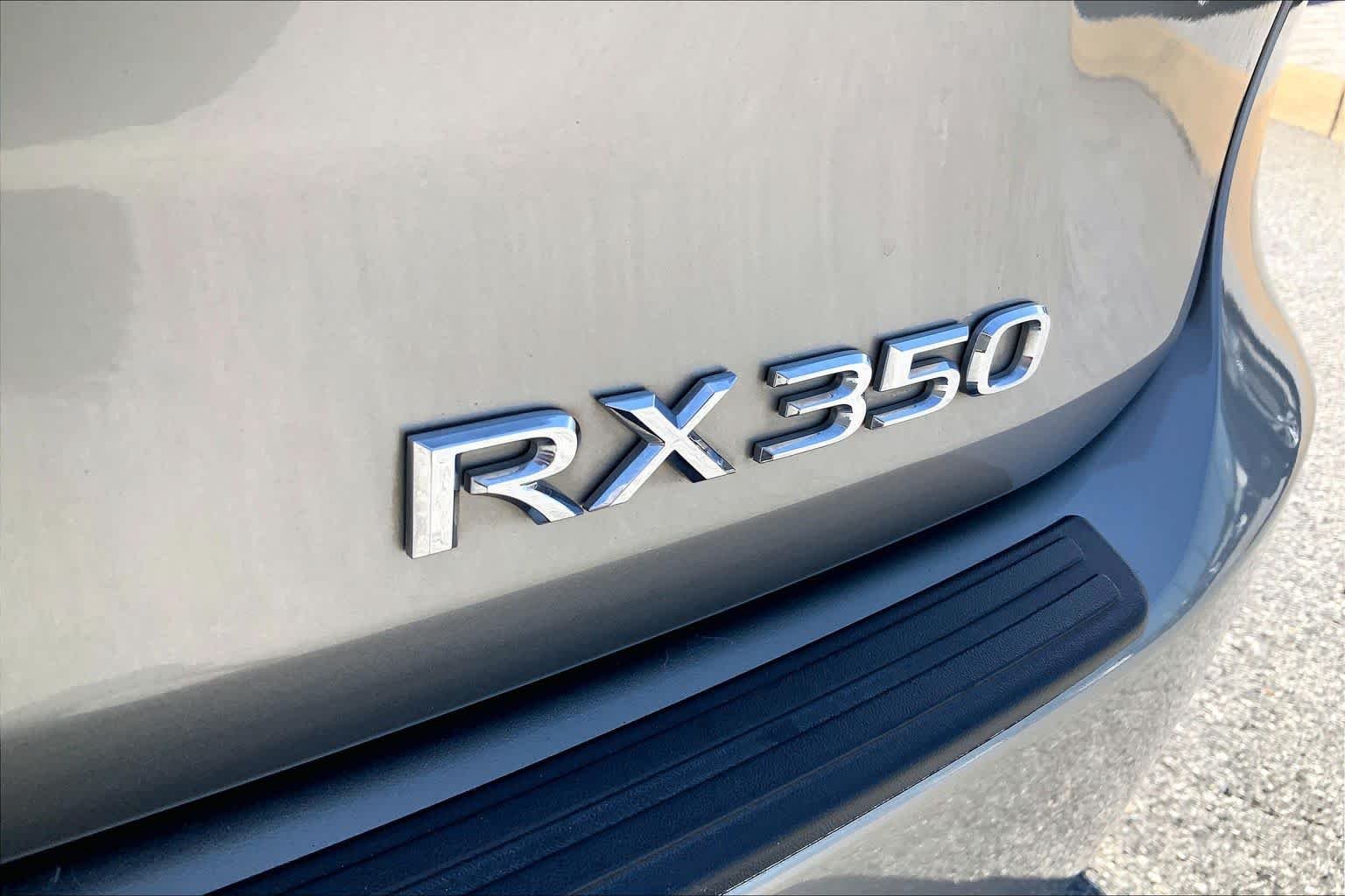 Used 2022 Atomic Silver Lexus  image 29