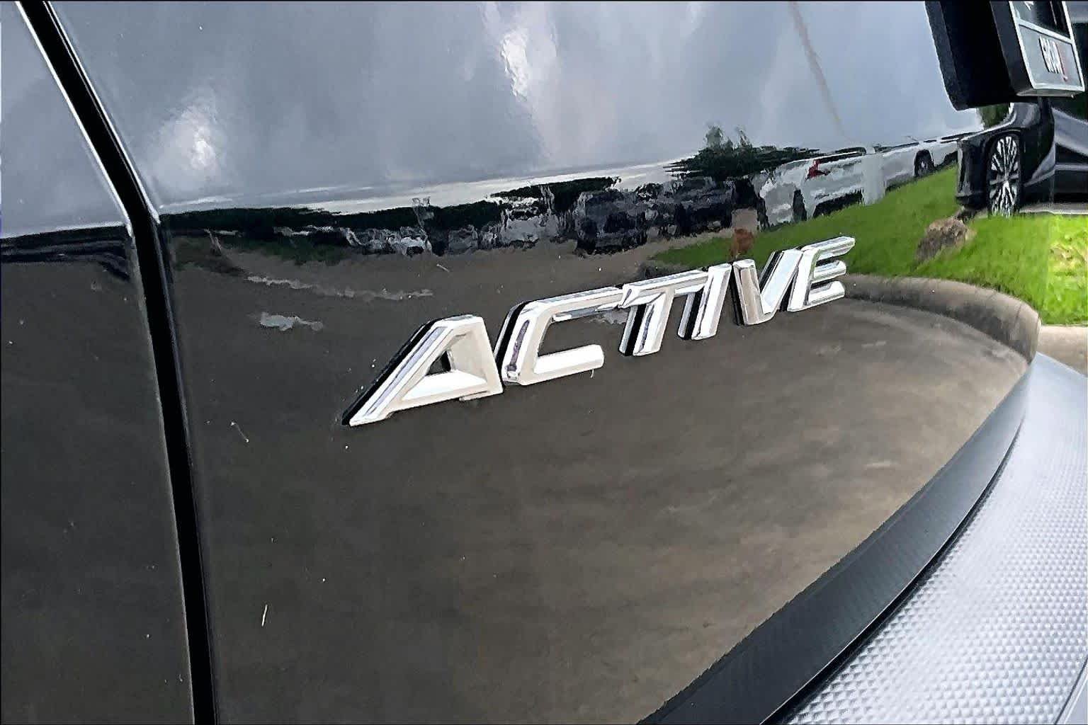 Used 2025 Agate Black Metallic Ford Active image 27